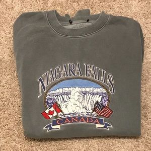 Brandy Melville Niagara’s fall crew neck.